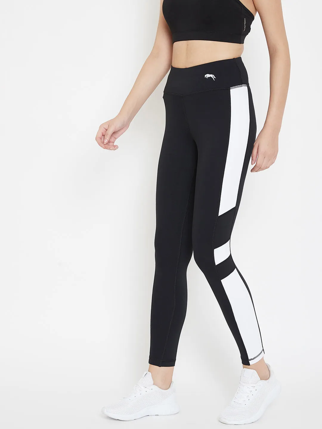 JUMP USA Women Black & White Colourblocked Active Wear Tights