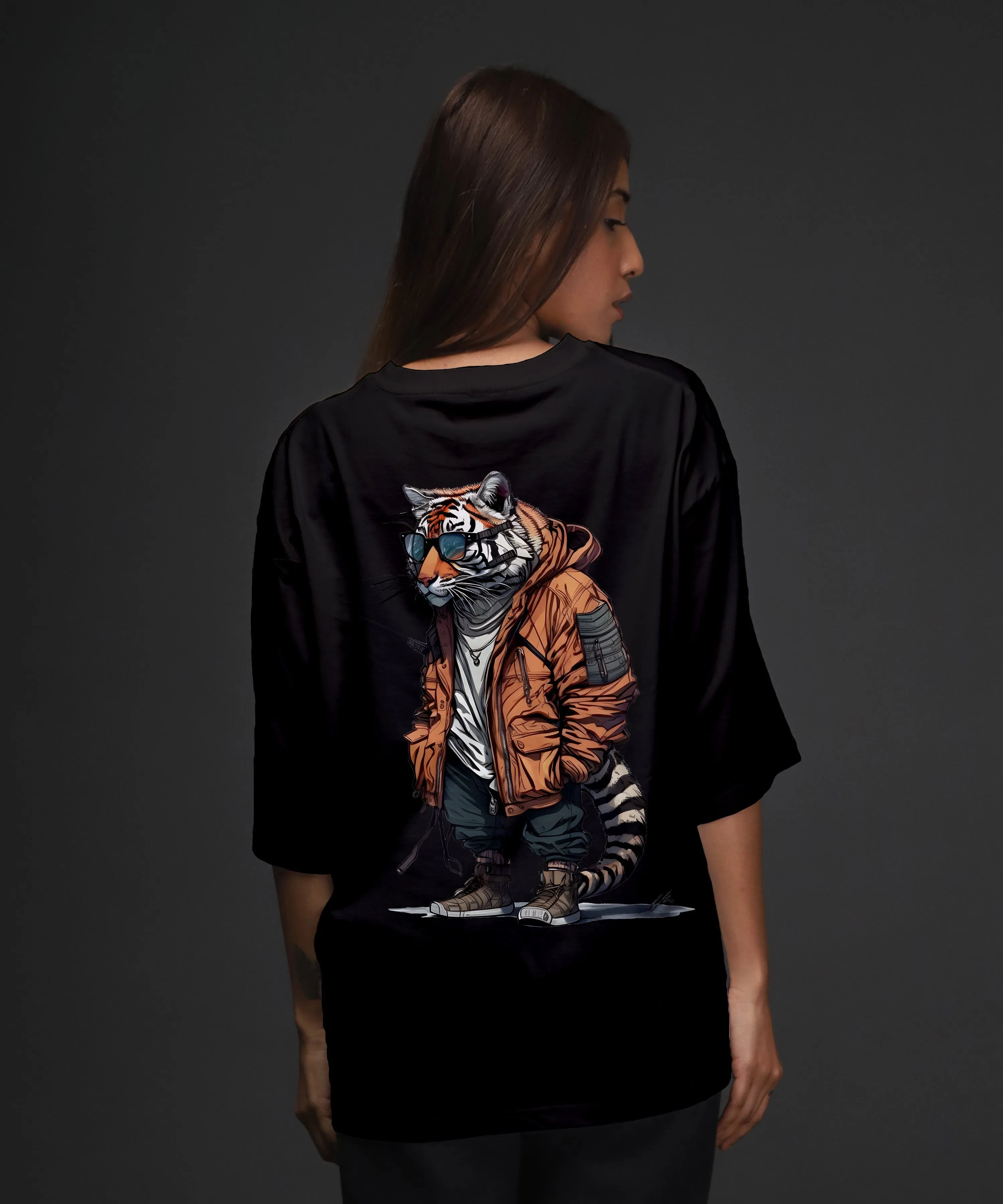 LYNX BLACK - WOMEN'S PRINTED OVER SIZE TEE #53